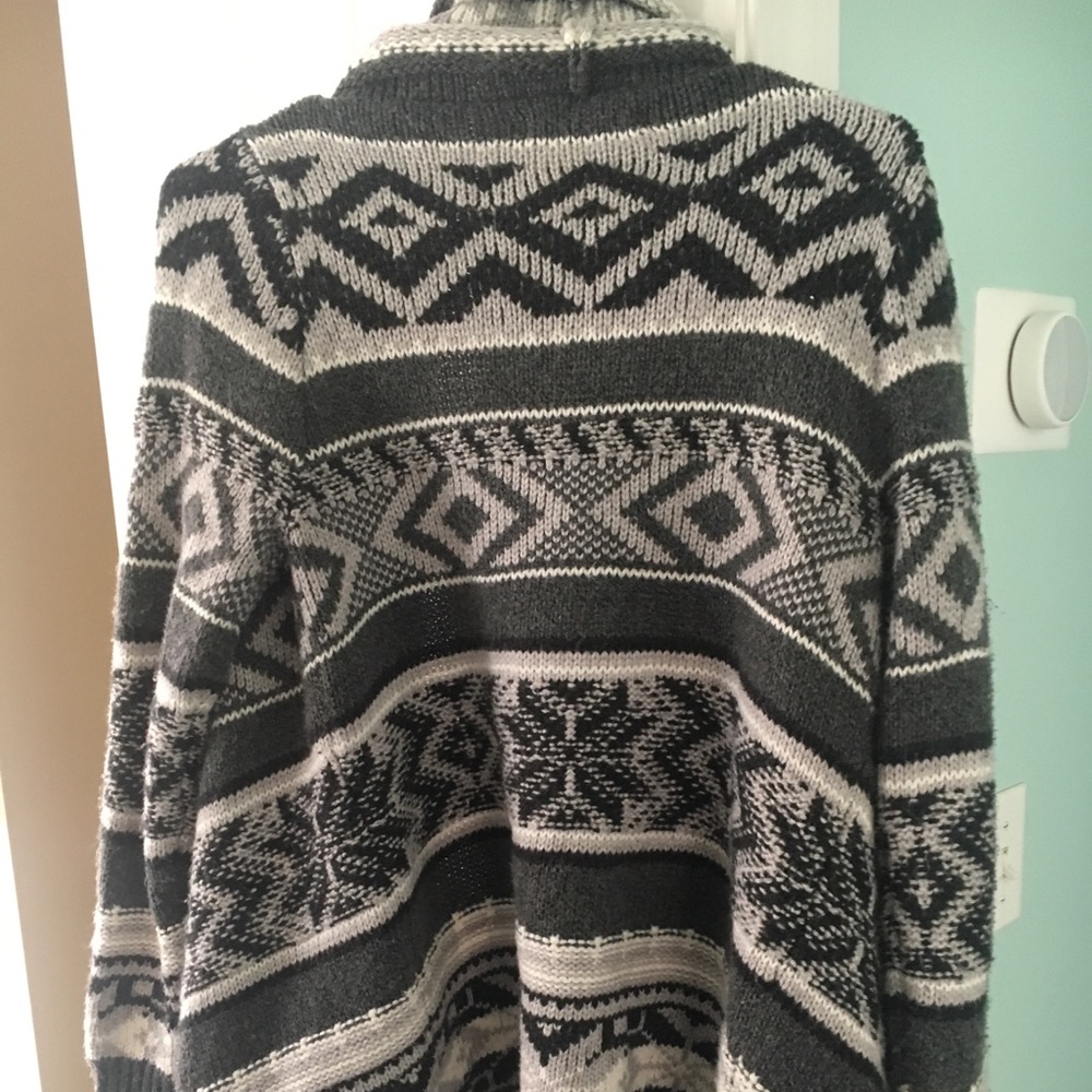 Oversized Open Sweater - Picture 2 of 2